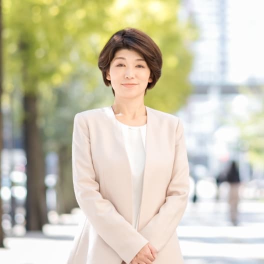 明神 亜由美